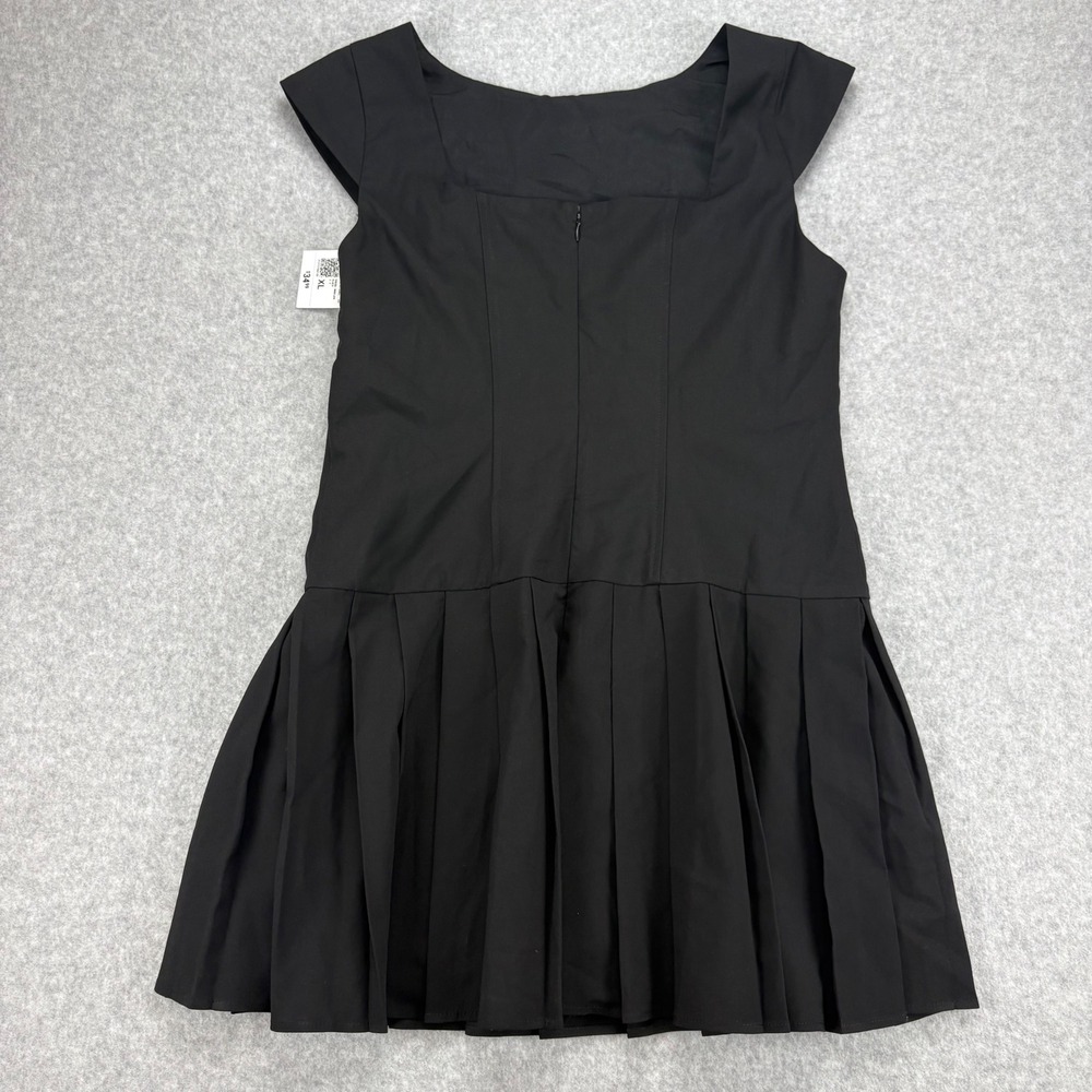 Forever 21 Mini Dress Womens XL Black Pleated Cap Sleeve Square Neck Preppy LBD - Picture 2 of 9